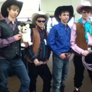 Meet your Posher, Dylan